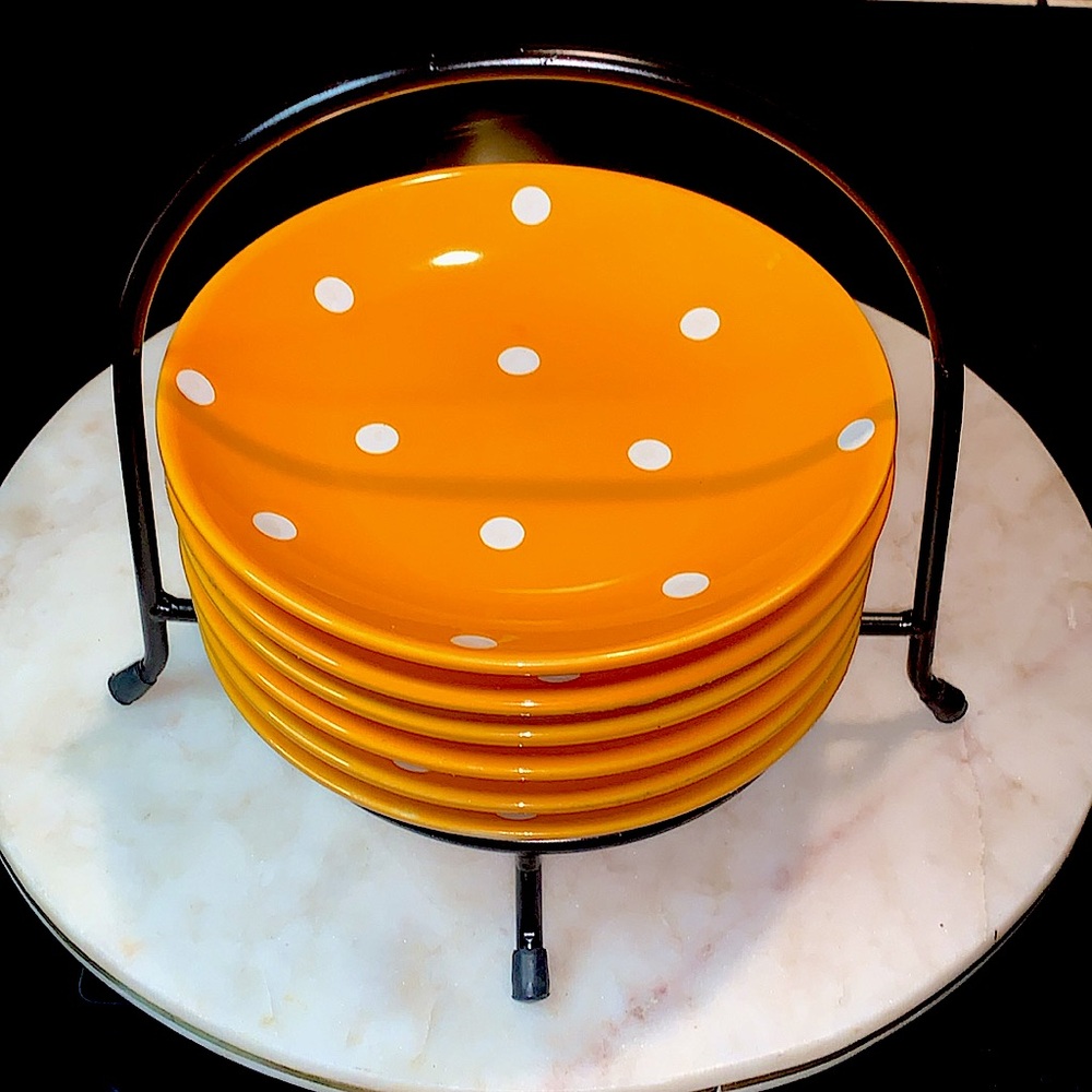 SIGNATURE HOUSEWARES POLKA DOT SET OF 6 APPETIZER PLATES ORANGE WHITE